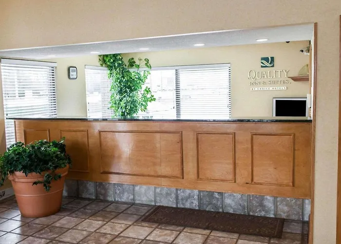 Quality Inn And Suites Indianapolis